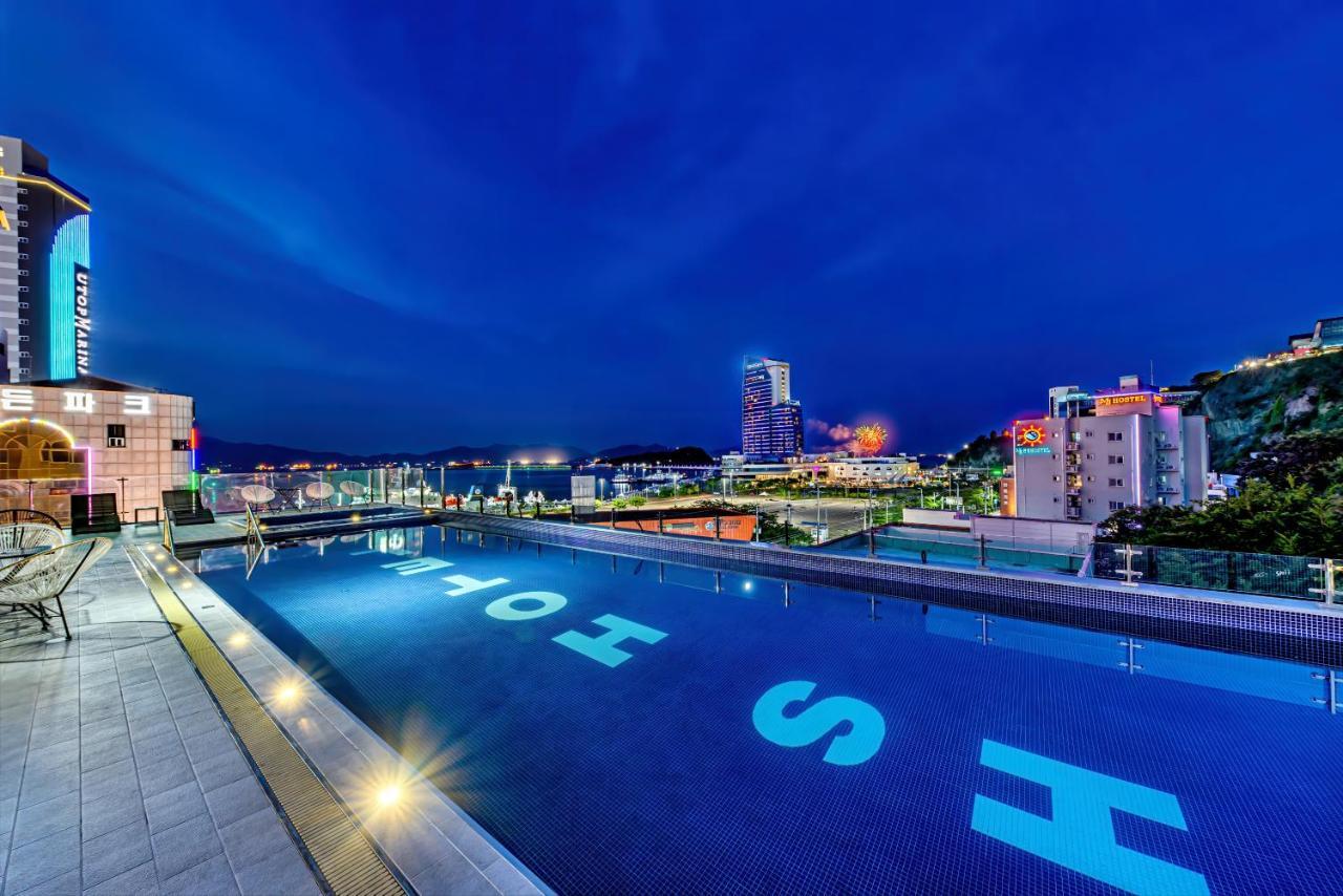 Hs Tourist Hotel Йосу Екстериор снимка