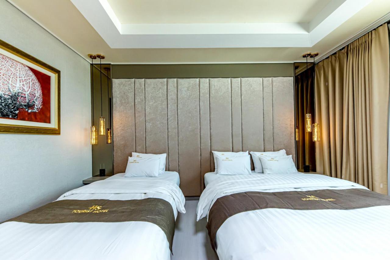 Hs Tourist Hotel Йосу Екстериор снимка