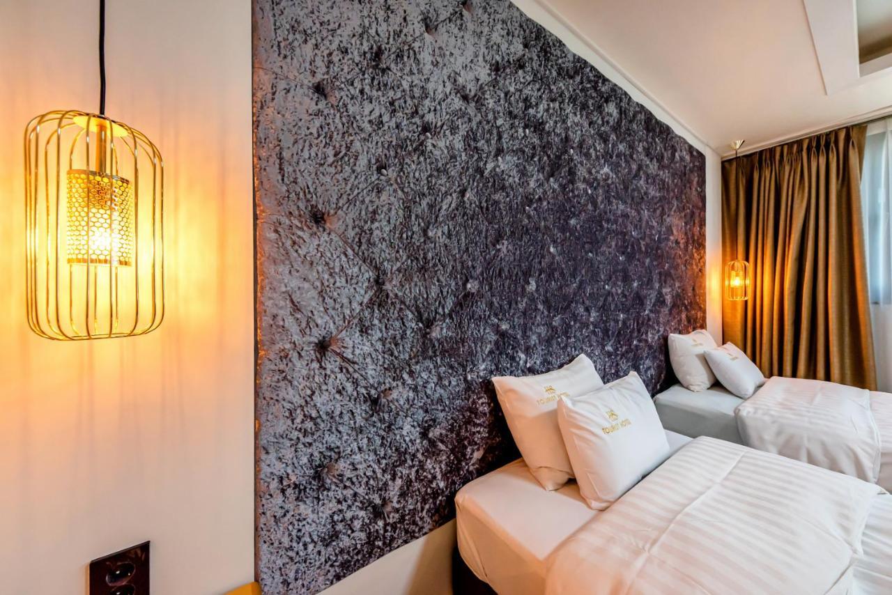 Hs Tourist Hotel Йосу Екстериор снимка